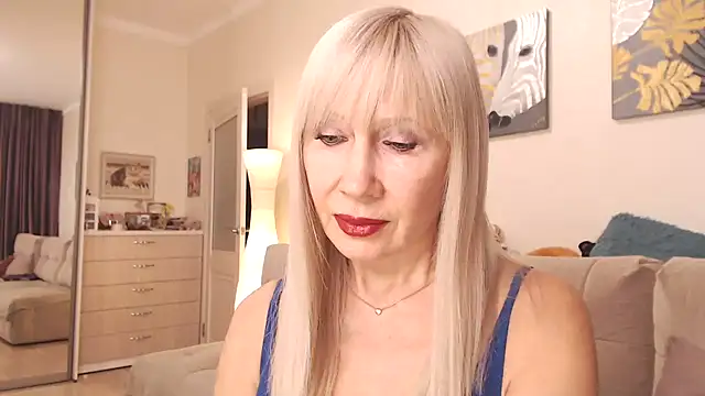 AlisaDeluxe online show from 02/15/26, 02:30