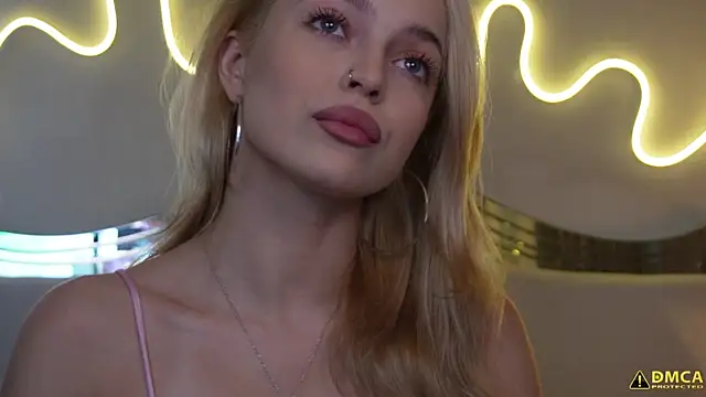 kellypeachcake online show from 10/01/25, 05:24