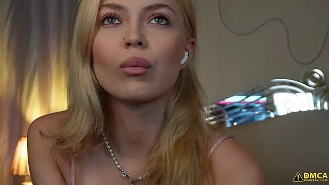 kellypeachcake online show from 10/21/25, 05:30