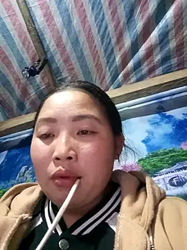 PhamPhung online show from 02/12/26, 04:24