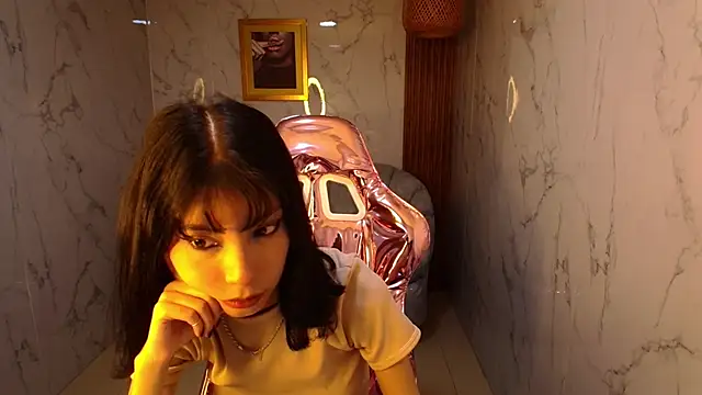 verana s online show from 10/30/25, 11:16