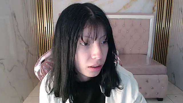 verana s online show from 11/17/25, 08:03