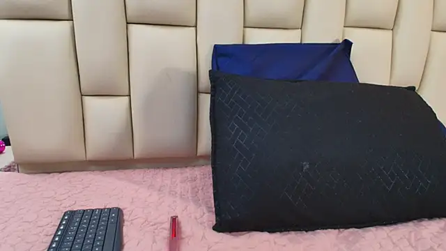 Snapshot of sweet_amye chatting on 11/21/25, 07:12 sweet amye online show from 11/21/25, 07:12