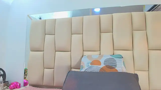 Snapshot of sweet_amye chatting on 11/25/25, 07:47 sweet amye online show from 11/25/25, 07:47