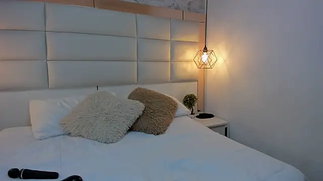 Dali collin online show from 10/28/25, 01:14