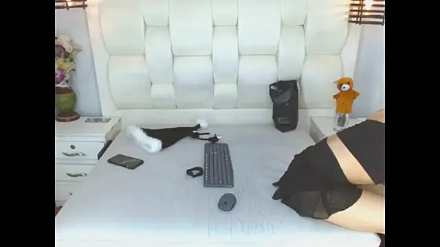 Snapshot of Atley_Dolly chatting on 12/13/25, 08:47 Atley Dolly online show from 12/13/25, 08:47