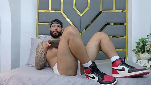 yorbymaxx online show from 10/21/25, 02:18