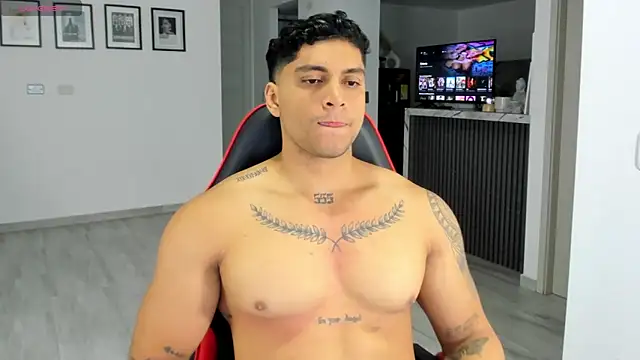 Nicolasmontoya16 online show from 11/06/25, 11:37