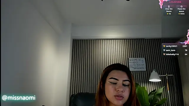 Snapshot of Missnaomi_ chatting on 09/30/25, 05:18 Missnaomi online show from 09/30/25, 05:18