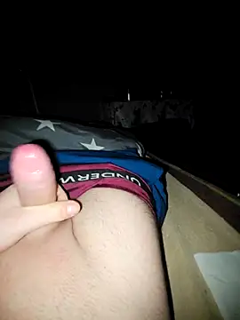 Snapshot of ubajek chatting on 10/18/25, 01:52 ubajek online show from 10/18/25, 01:52