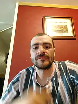 Snapshot of sefu666 chatting on 04/18/26, 05:17 sefu666 online show from 04/18/26, 05:17