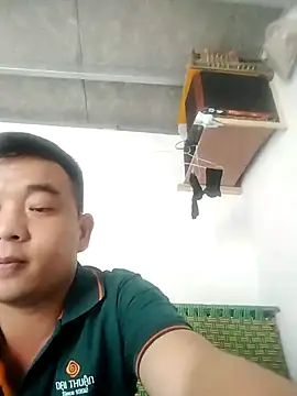 Snapshot of Boy_kuto77 chatting on 10/25/25, 07:49 Boy kuto77 online show from 10/25/25, 07:49