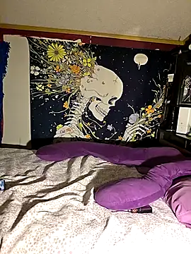 xXKnifeRiderXx online show from 09/26/25, 01:53