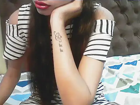 Snapshot of elize__ chatting on 09/09/25, 02:55 elize   online show from 09/09/25, 02:55