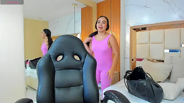 julieta rosee online show from 05/01/26, 08:57