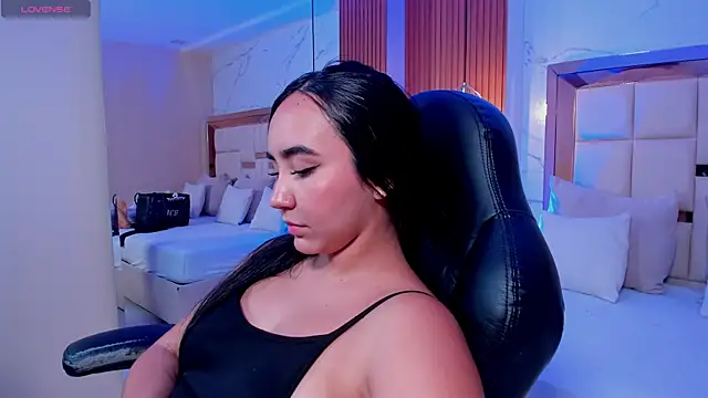julieta rosee online show from 05/05/26, 11:13