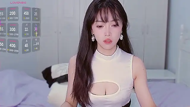 XiaoNana  online show from 10/14/25, 01:17