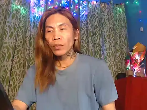 Snapshot of YourTopweng chatting on 09/25/25, 06:33 YourTopweng online show from 09/25/25, 06:33