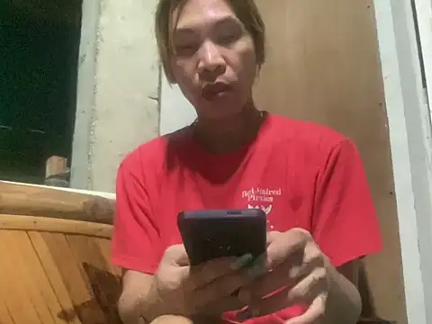 Snapshot of YourTopweng chatting on 10/17/25, 08:55 YourTopweng online show from 10/17/25, 08:55