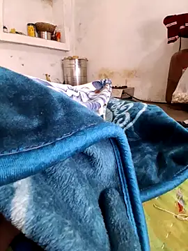 RAYI Queen 3 online show from 11/12/25, 04:51