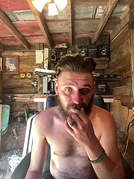 luke42092 online show from 10/15/25, 04:18