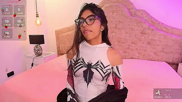 Snapshot of Sphere01 chatting on 02/15/26, 04:09 Sphere01 online show from 02/15/26, 04:09