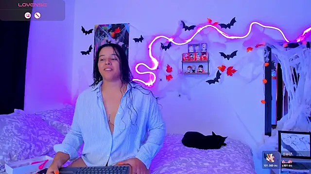 Dilan and Mia online show from 10/18/25, 06:52