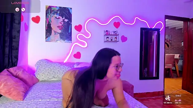 Dilan and Mia online show from 03/28/26, 09:20