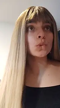 Aurora blaack online show from 12/15/25, 01:32