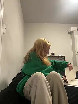 SeccySerena online show from 02/20/26, 04:51