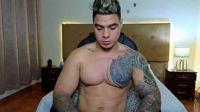 Snapshot of Steven_Velez chatting on 09/22/25, 01:07 Steven Velez online show from 09/22/25, 01:07