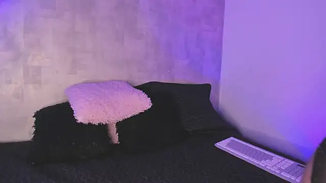 Becky G online show from 12/19/25, 09:00