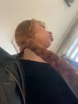 Sallem Pink online show from 11/21/25, 11:09