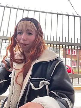 Snapshot of Sallem_Pink chatting on 01/05/26, 05:27 Sallem Pink online show from 01/05/26, 05:27