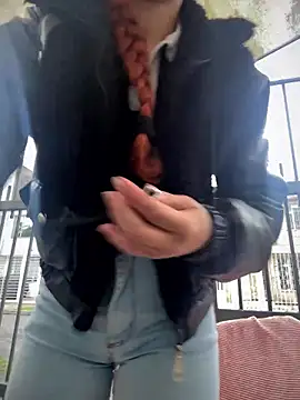 Snapshot of Sallem_Pink chatting on 01/12/26, 11:37 Sallem Pink online show from 01/12/26, 11:37