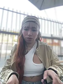 Snapshot of Sallem_Pink chatting on 02/09/26, 11:47 Sallem Pink online show from 02/09/26, 11:47