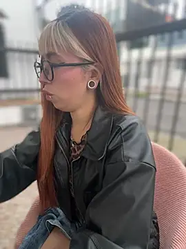 Snapshot of Sallem_Pink chatting on 02/25/26, 11:09 Sallem Pink online show from 02/25/26, 11:09