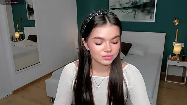 HollisHearl online show from 09/17/25, 07:10