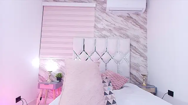 cataleya ebony  online show from 01/10/26, 03:08