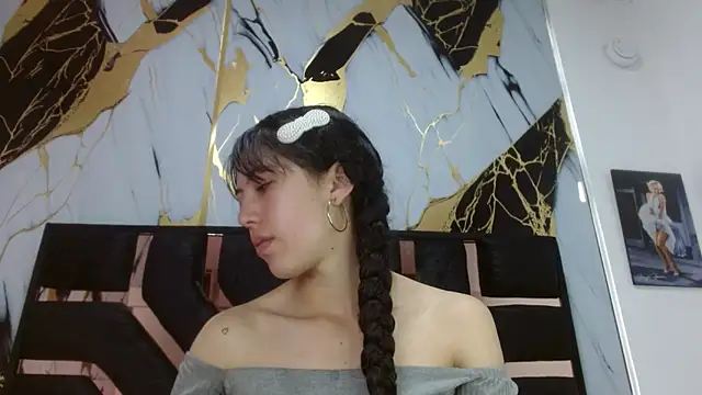 malejahotcs01 online show from 09/09/25, 01:21