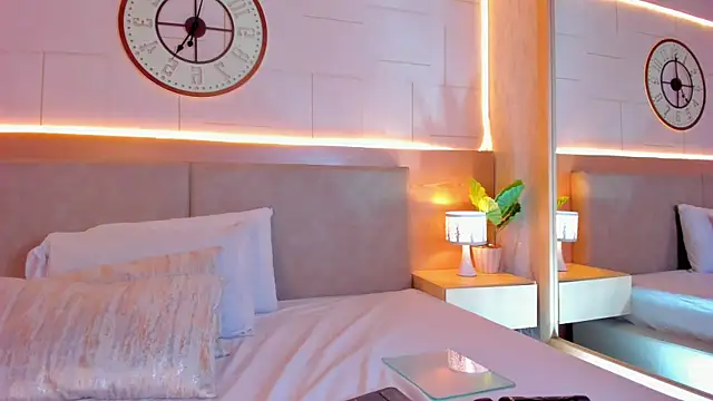 Meloddy Rose online show from 04/01/26, 02:56