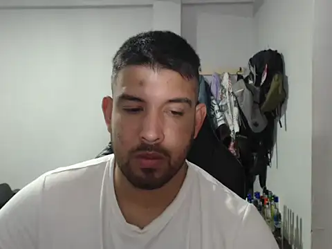 Snapshot of Axel11113 chatting on 09/13/25, 03:39 Axel11113 online show from 09/13/25, 03:39