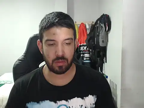 Snapshot of Axel11113 chatting on 12/03/25, 01:57 Axel11113 online show from 12/03/25, 01:57