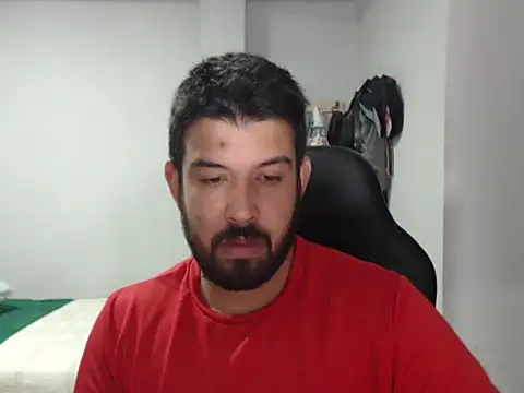 Snapshot of Axel11113 chatting on 12/16/25, 02:16 Axel11113 online show from 12/16/25, 02:16