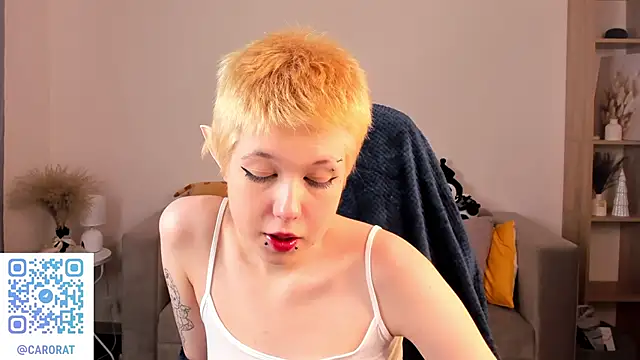 CarolineRichter online show from 09/27/25, 10:20