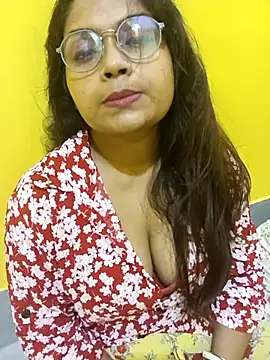 Snapshot of Naughty-Chaaya chatting on 09/13/25, 06:40 Naughty-Chaaya online show from 09/13/25, 06:40