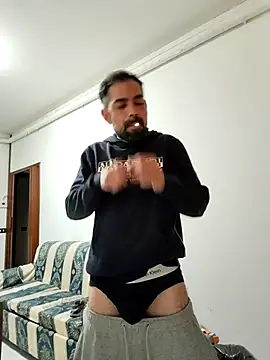 Nonsoilmionome89 online show from 04/15/26, 06:37