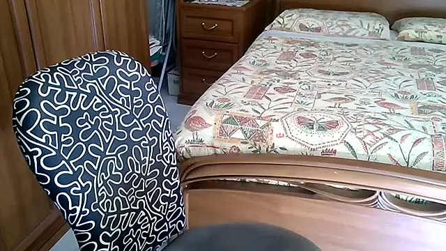 MisterX 99 online show from 10/08/25, 11:41