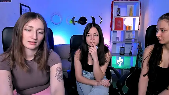 eva smiith  online show from 02/26/26, 06:45