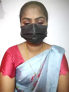 Snapshot of Tamil_Princess12 chatting on 04/04/26, 08:17 Tamil Princess12 online show from 04/04/26, 08:17